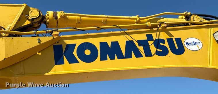 image for item EA7554 2019 Komatsu PC360LCi-11 excavator