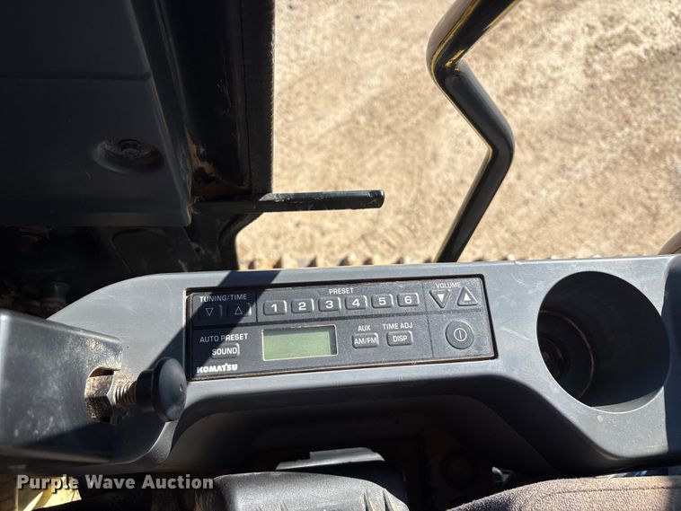 image for item EA7554 2019 Komatsu PC360LCi-11 excavator