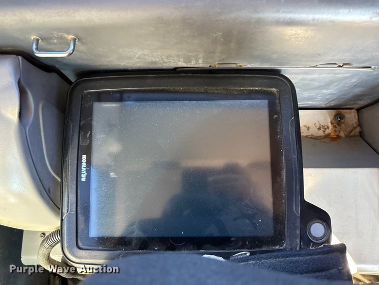 image for item EA7554 2019 Komatsu PC360LCi-11 excavator