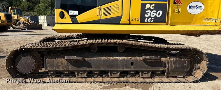 image for item EA7554 2019 Komatsu PC360LCi-11 excavator