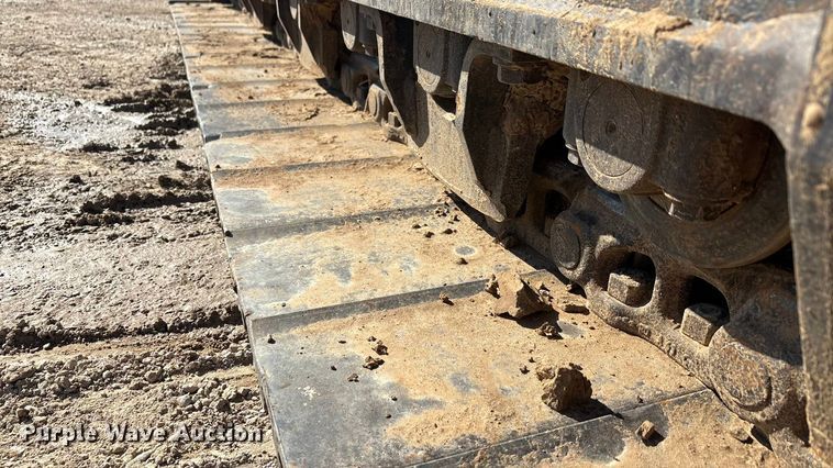 image for item EA7554 2019 Komatsu PC360LCi-11 excavator