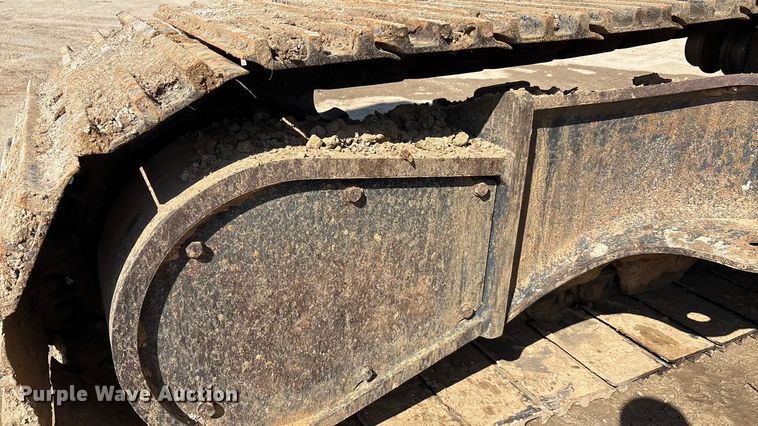 image for item EA7554 2019 Komatsu PC360LCi-11 excavator