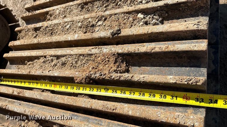 image for item EA7554 2019 Komatsu PC360LCi-11 excavator