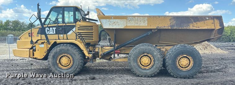 image for item EA7555 2012 Caterpillar 730 articulated haul truck