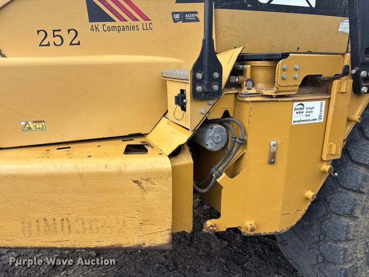 image for item EA7555 2012 Caterpillar 730 articulated haul truck