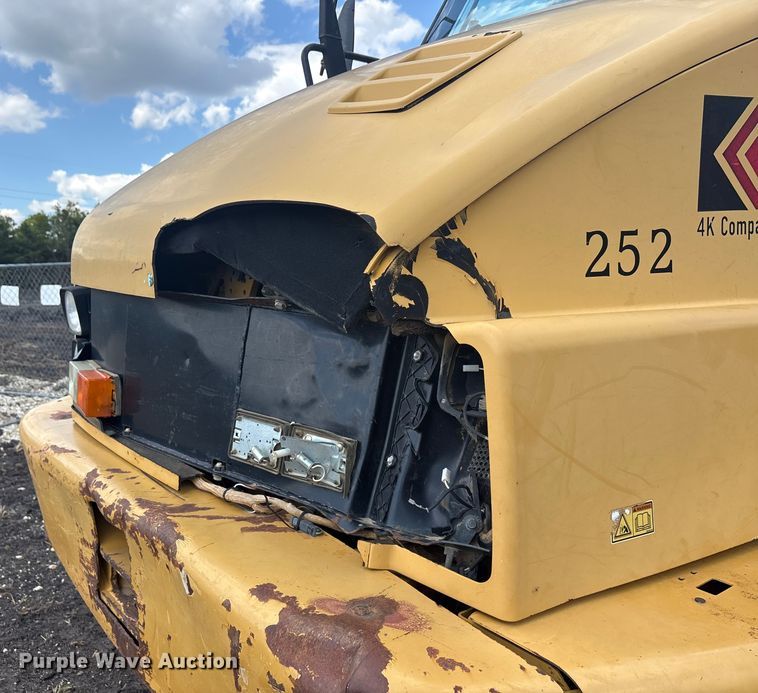 image for item EA7555 2012 Caterpillar 730 articulated haul truck