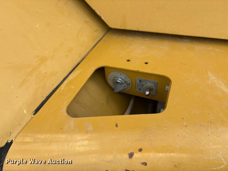 image for item EA7555 2012 Caterpillar 730 articulated haul truck