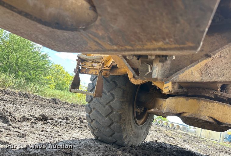 image for item EA7555 2012 Caterpillar 730 articulated haul truck