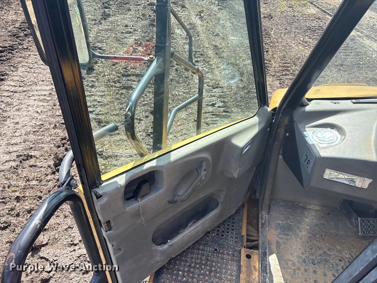 image for item EA7555 2012 Caterpillar 730 articulated haul truck