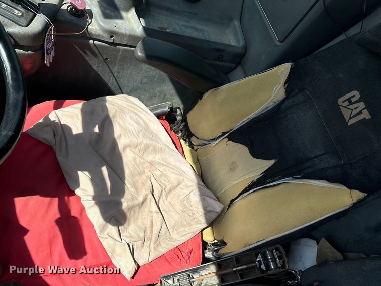 image for item EA7555 2012 Caterpillar 730 articulated haul truck