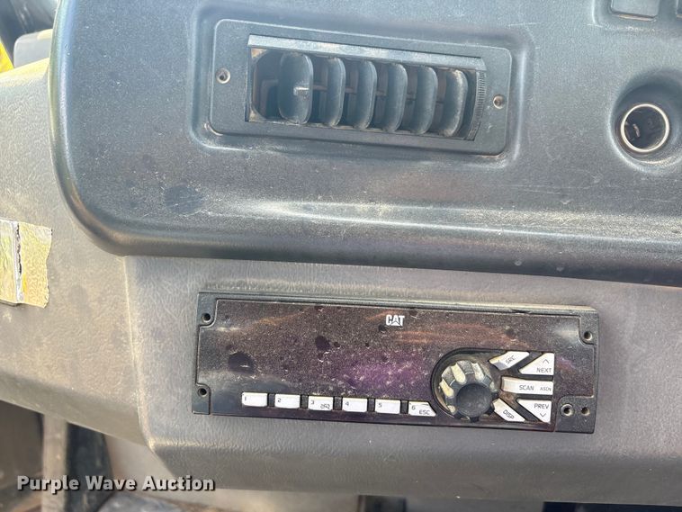 image for item EA7555 2012 Caterpillar 730 articulated haul truck