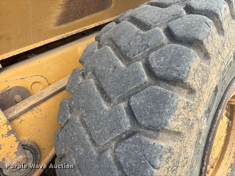 image for item EA7555 2012 Caterpillar 730 articulated haul truck