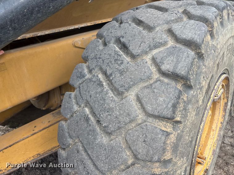 image for item EA7555 2012 Caterpillar 730 articulated haul truck