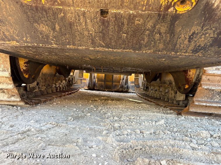 image for item EA7565 2017 John Deere 655K track loader