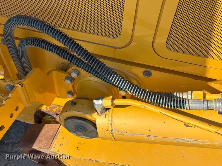 image for item EA7565 2017 John Deere 655K track loader