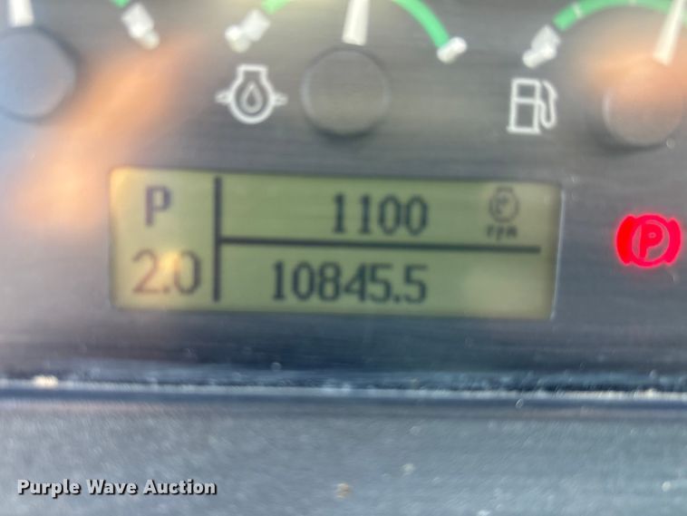 image for item EA7565 2017 John Deere 655K track loader