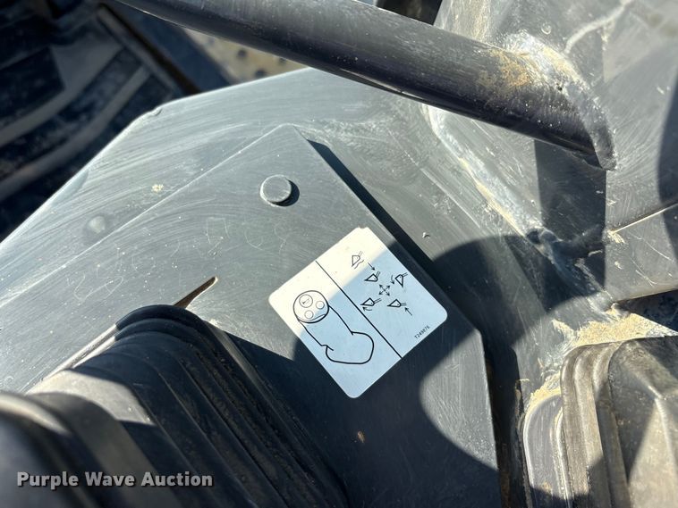 image for item EA7565 2017 John Deere 655K track loader