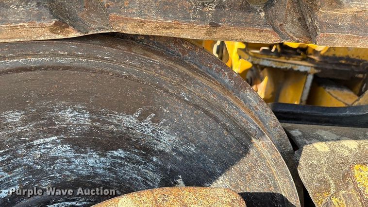 image for item EA7565 2017 John Deere 655K track loader