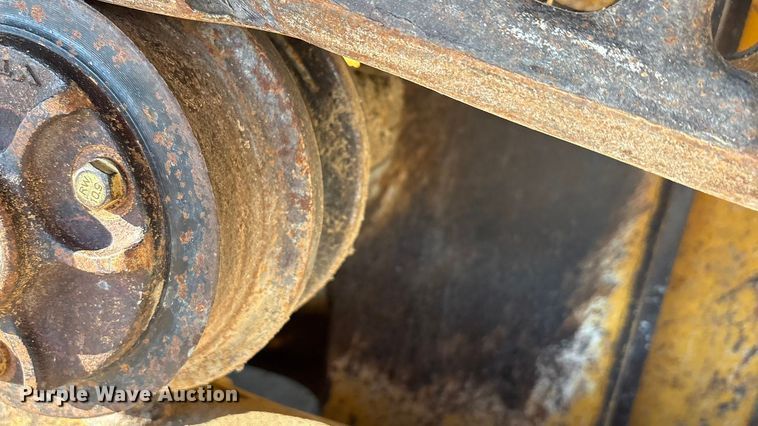 image for item EA7565 2017 John Deere 655K track loader