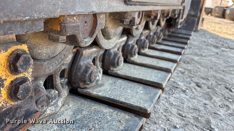 image for item EA7565 2017 John Deere 655K track loader