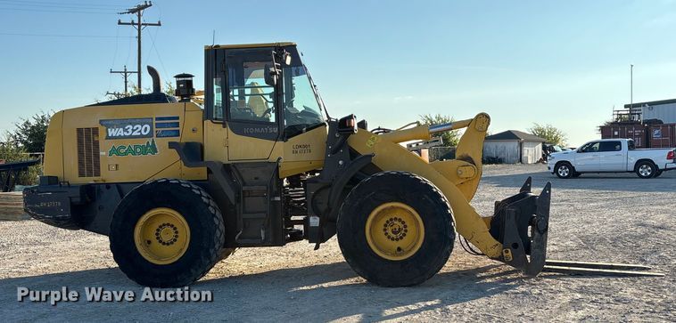 CARGADOR FRONTAL 2017 KOMATSU WA3208