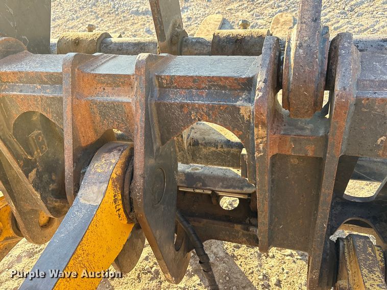 image for item EA7566 2017 Komatsu WA320-8 wheel loader