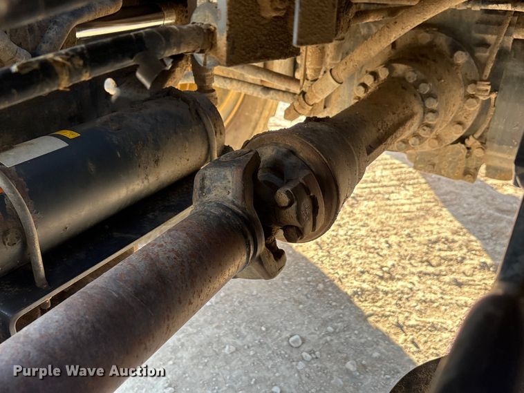 image for item EA7566 2017 Komatsu WA320-8 wheel loader