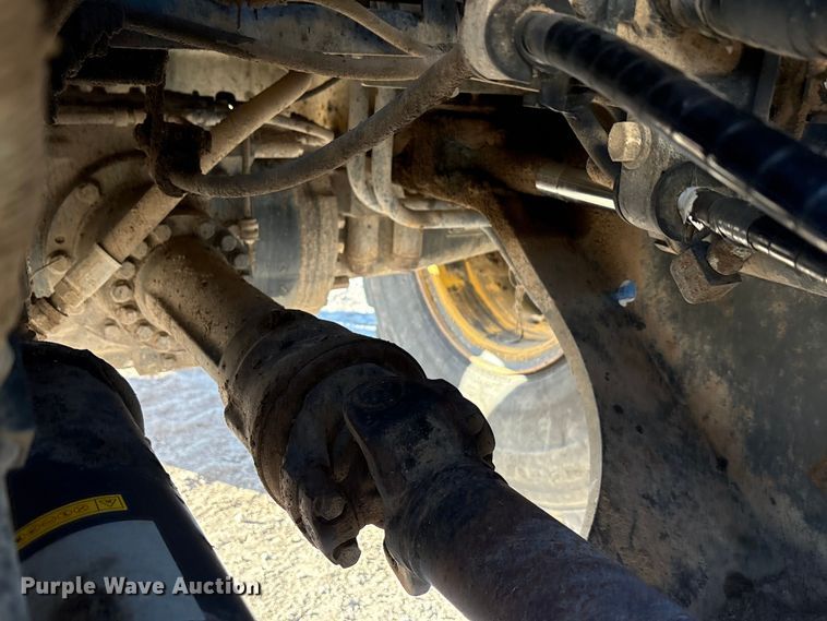 image for item EA7566 2017 Komatsu WA320-8 wheel loader