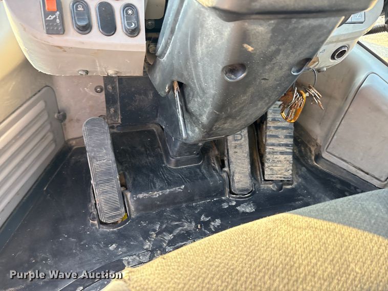 image for item EA7566 2017 Komatsu WA320-8 wheel loader