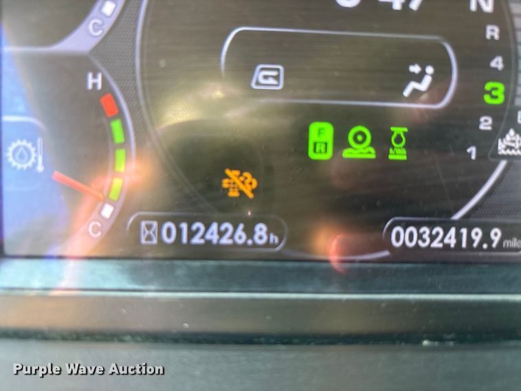 image for item EA7566 2017 Komatsu WA320-8 wheel loader