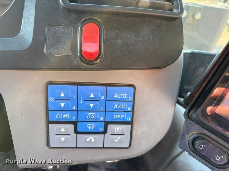 image for item EA7566 2017 Komatsu WA320-8 wheel loader