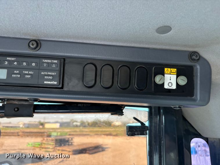 image for item EA7566 2017 Komatsu WA320-8 wheel loader