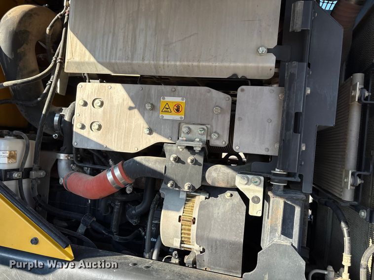 image for item EA7566 2017 Komatsu WA320-8 wheel loader