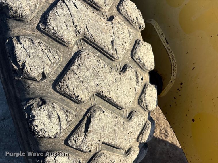 image for item EA7566 2017 Komatsu WA320-8 wheel loader