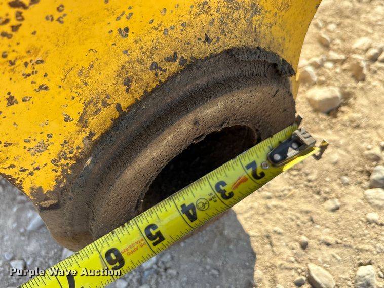 image for item EA7567 2019 Komatsu PC360LC-11 excavator