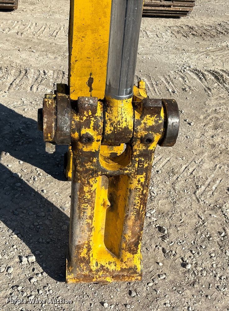 image for item EA7567 2019 Komatsu PC360LC-11 excavator