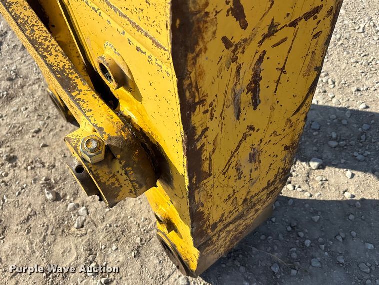 image for item EA7567 2019 Komatsu PC360LC-11 excavator