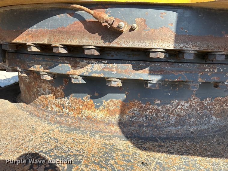 image for item EA7567 2019 Komatsu PC360LC-11 excavator