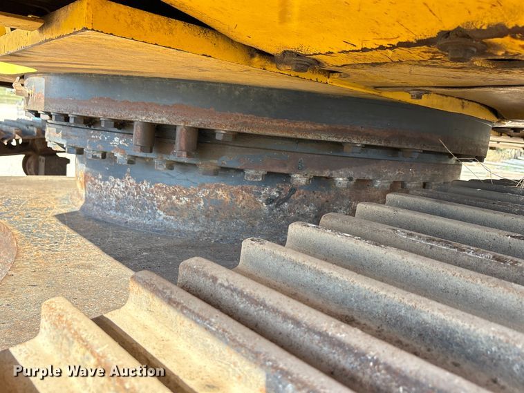 image for item EA7567 2019 Komatsu PC360LC-11 excavator