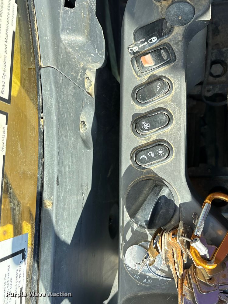 image for item EA7567 2019 Komatsu PC360LC-11 excavator