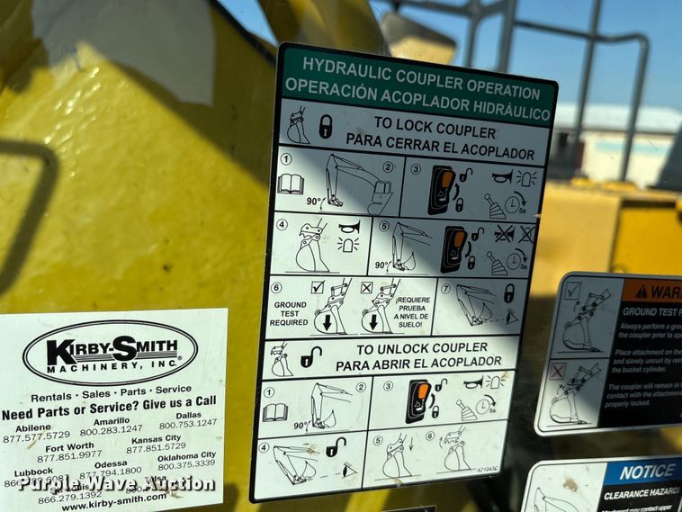 image for item EA7567 2019 Komatsu PC360LC-11 excavator