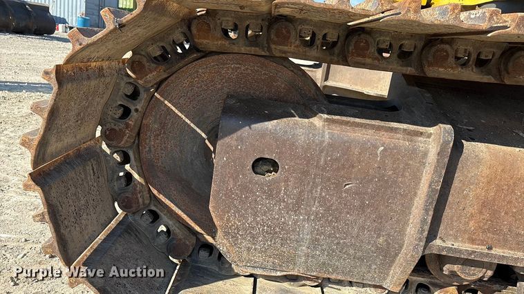 image for item EA7567 2019 Komatsu PC360LC-11 excavator