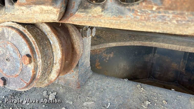 image for item EA7567 2019 Komatsu PC360LC-11 excavator