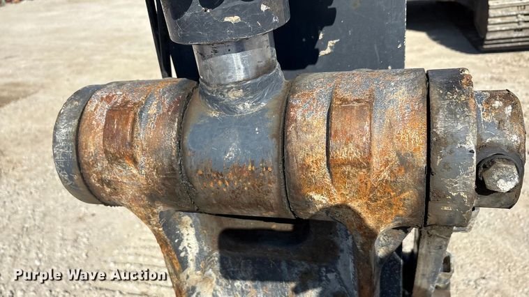 image for item EA7568 2017 John Deere 350G LC excavator