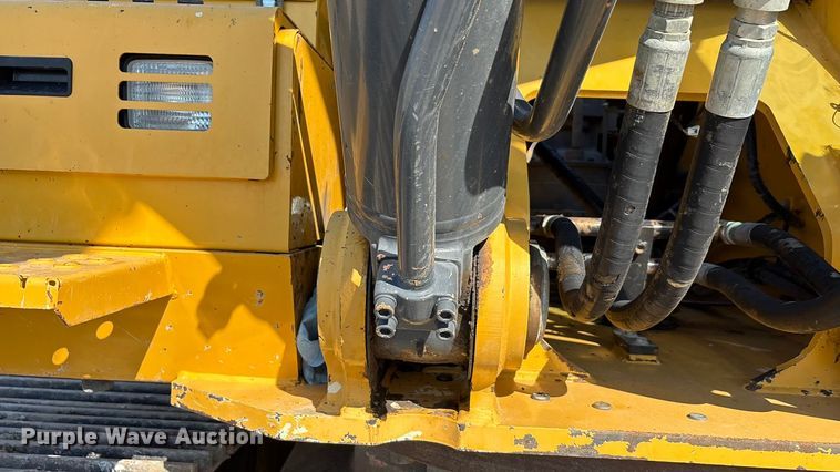 image for item EA7568 2017 John Deere 350G LC excavator