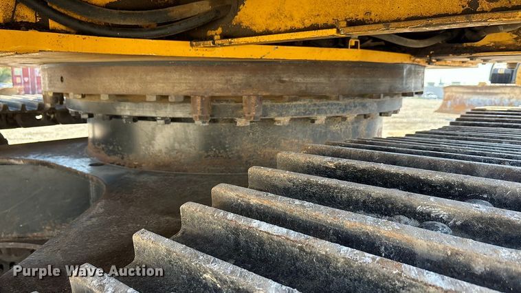 image for item EA7568 2017 John Deere 350G LC excavator