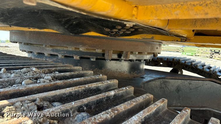 image for item EA7568 2017 John Deere 350G LC excavator