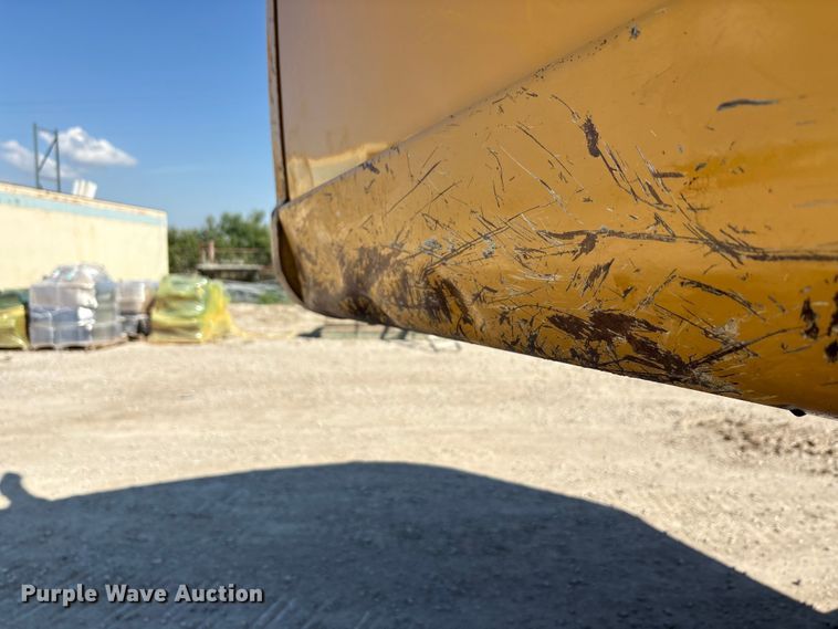 image for item EA7568 2017 John Deere 350G LC excavator