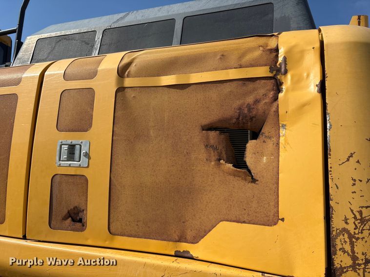 image for item EA7568 2017 John Deere 350G LC excavator