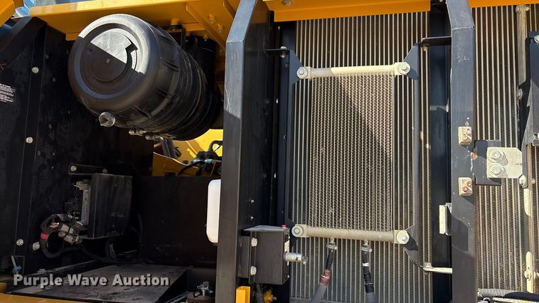 image for item EA7568 2017 John Deere 350G LC excavator